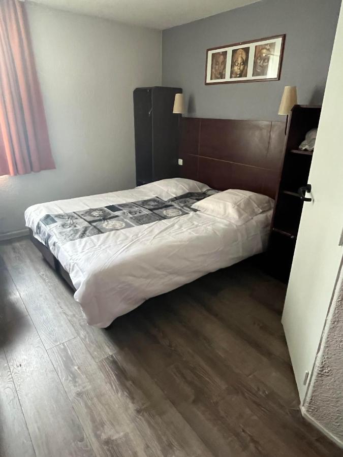 New Hotel Blois Sud Bagian luar foto